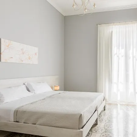 Guesthost - Stazione Notarbartolo Bright & Cozy